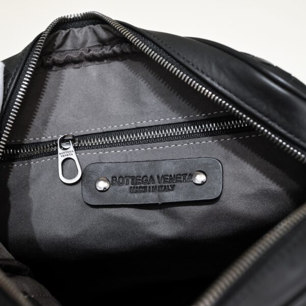 Crossbody Bags - Hình ảnh 9