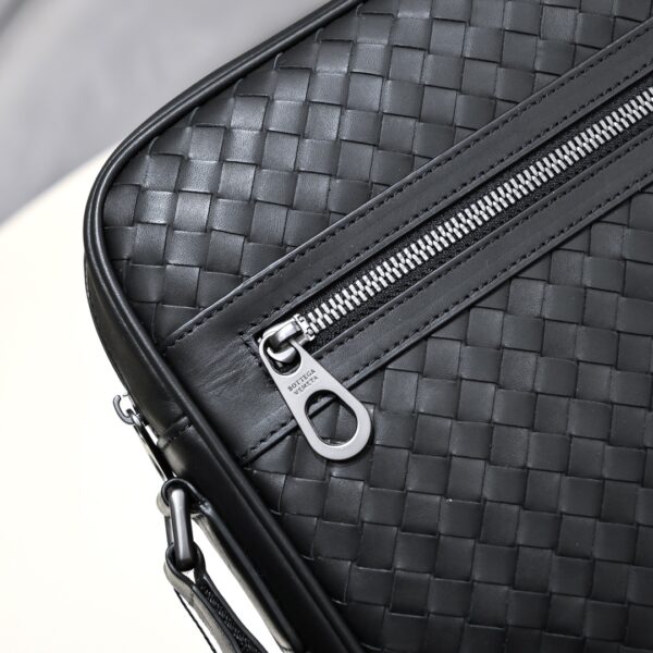 Crossbody Bags - Hình ảnh 5