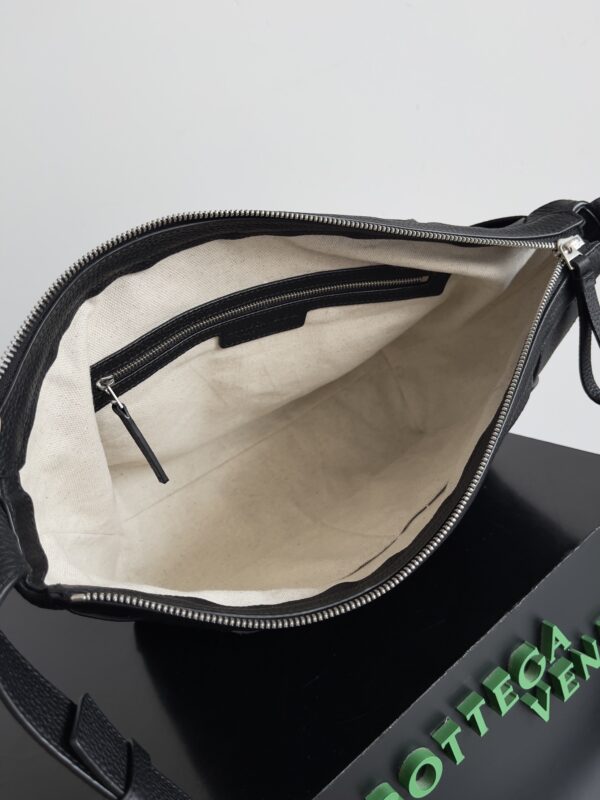 DIAGO HOBO BAG - Hình ảnh 5